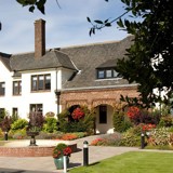 Western House Hotel logo